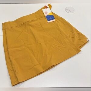 Wild Rye Size 4 Estelle Skirt Golden Yellow NWT Stretch Breathable